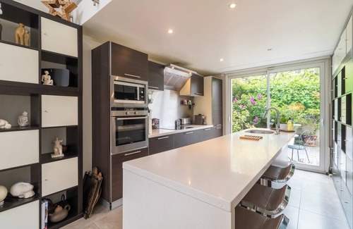 La Garenne-Colombes Casa | Le Cocon - Chaleureuse maison familiale