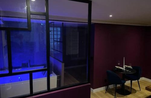 Bonnieres-sur-Seine Apartamento | Le Cocon des Granges - Suite Sauna Jaccuzi SPA