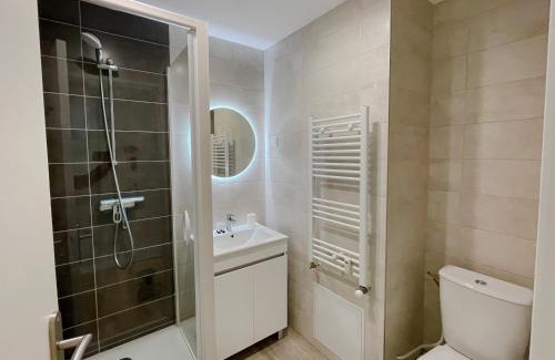 Devant-les-Ponts Apartamento | Le Colibri - Stationnement gratuit - Balcon - Jusqu'à 4 personnes