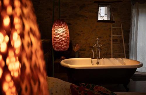 Gagnac-sur-Cere Casa | Le colombié Superbe maison en pierre rénovée