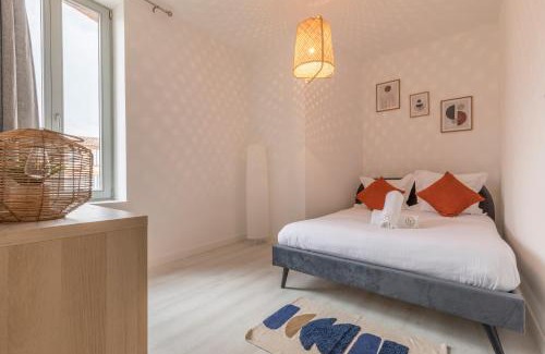 Castelsarrasin Apartamento | LE CORAIL - 1 chambre, idéal couple, parking, 10min Canal du Midi