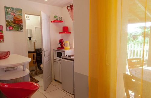 Ile du Levant Apartamento | Le Cousteline - "Maisonnette" 20m2 Air conditioned Sea view Terrace