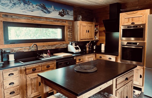 Les Angles Chalet De Esquí | LE DOMAINE DE BELLA-300m2-Sublime view on 3300m2 wooded plot.