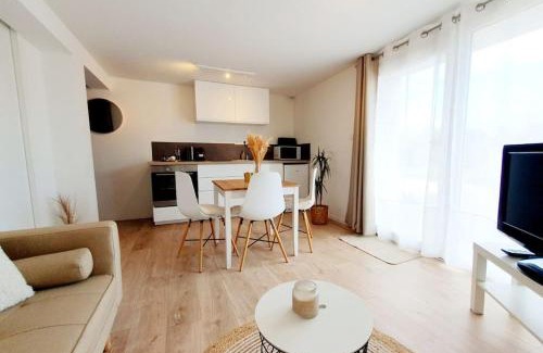 Bruz Apartamento | Le Doré Rose by Madame Conciergerie