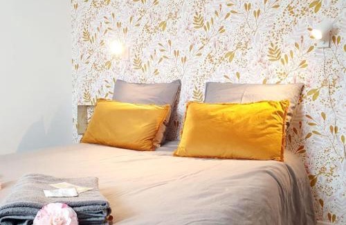 Bruz Apartamento | Le Doré Rose by Madame Conciergerie