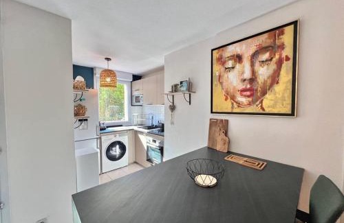 Toulouse North Apartamento | Le Ernest - Parking inclus, jardin privé et piscine