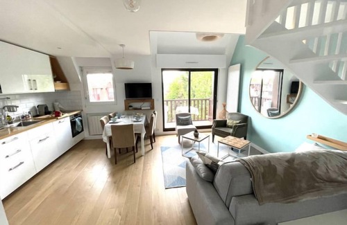 Tourgeville Apartamento | Le Fairway by Interhome