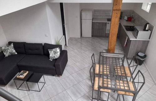 Paroy-sur-Tholon Apartamento | Le familiale