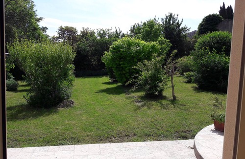 Forcalquier Apartamento | Le Fontauris, garden apartment for 4 people in the heart of Forcalquier