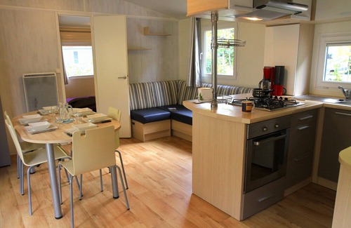 Pont du Cens-Cote d'Or Cabaña | Le Géant, Privilège 6 people - Nantes Camping*****