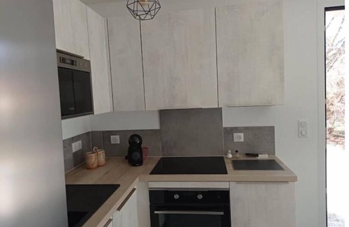 Nans-les-Pins Apartamento | LE Gîte LA Maison DE Papou Le Tilleul