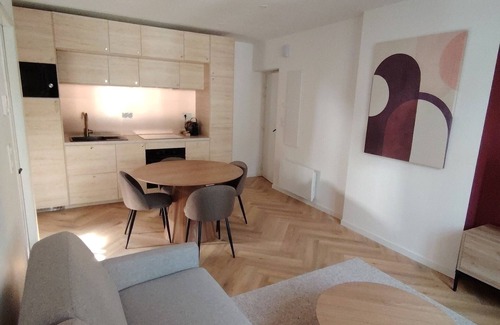Rodez Apartamento | Le Gally 40m2 Heart of town with garage!