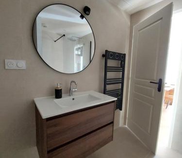 Rodez Apartamento | Le Gally 55m2, Cœur de ville avec garage!