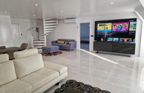 L'Ermitage-les-Bains Hotel | Le Glacier du Lagon penthouse