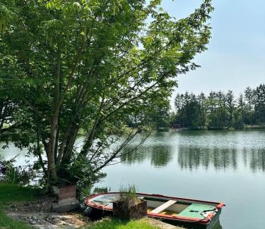 Roye Chalet De Esquí | Le Gland - Cabane isolée au bord de l'eau & pêche