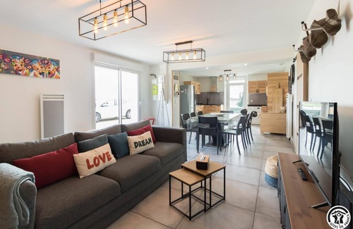 Merville Casa | Le Grand Limouzin - Merville