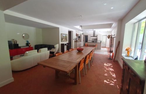Pernes-les-Fontaines Casa | Le grand mas du Couchadou