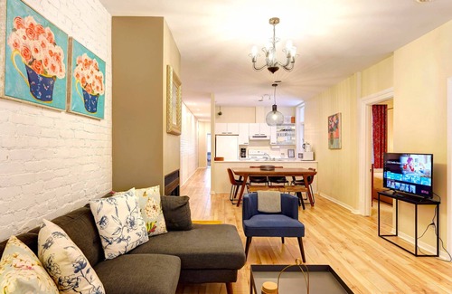 Ville-Marie Apartamento | Le Grand MTL ✦ Charming ♥ Terrace ☼ Parking