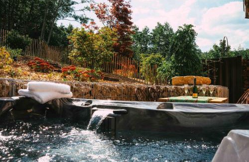 Guebwiller Casa | Le Grand Petit Prince - Domaine de Charme - Jacuzzis privatifs