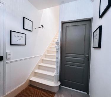 Chateauroux Apartamento | Le Grenier d’Anatole : Parking/Haut Standing