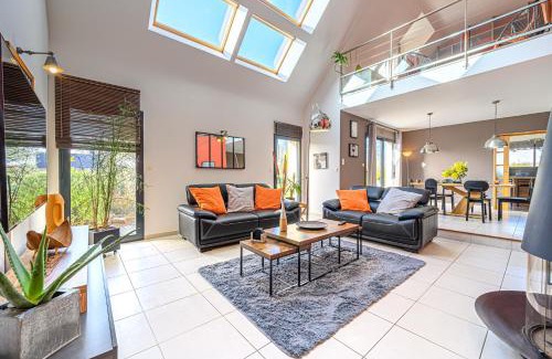 Trefflean Casa | LE HAMEAU DE BIZOLE - Magnifique Maison contemporaine avec piscine chauffée