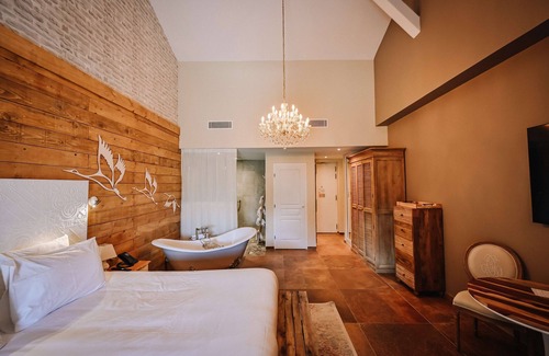 Toulon - Hyeres Complejo | Le Hameau des Pesquiers Ecolodge, Curio Collection by Hilton