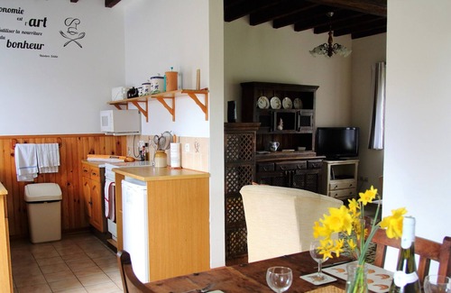 St Denis de Gastines Casa | Le Hutereau gîtes - Muscadet - Piscina climatizada