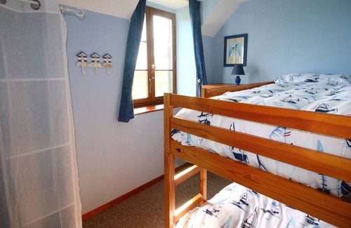 St Denis de Gastines Casa | Le Hutereau gîtes - Muscadet - Piscina climatizada