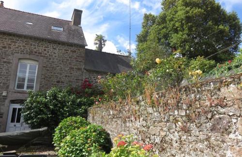 Pleudihen-sur-Rance Cama Y Desayuno | Le Jardin à Mordreuc