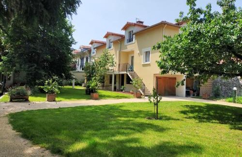 Le Puy-en-Velay Cama Y Desayuno | Le Jardin du Dolaizon