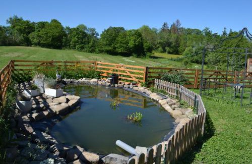 Saint-Jean-des-Ollieres Cama Y Desayuno | Le Jardin des Pierres Brunes