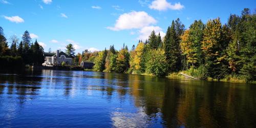 Mauricie Chalet De Esquí | Le Jasmin chalet complet Rivière Kayak Nature