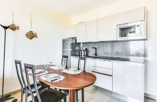 California - Pezou Apartamento | Le Katia by Interhome