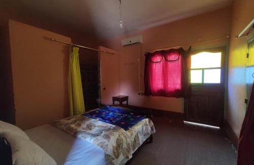 Toudgha El Oulia Cabina | Le LAC Auberge Camping Todra