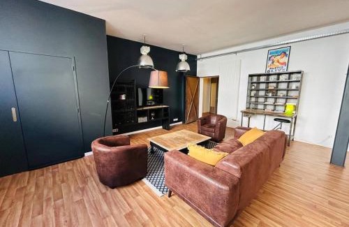 Neuville-de-Poitou Apartamento | Le Loft Indus de Neuville- Futuroscope- Aquascope