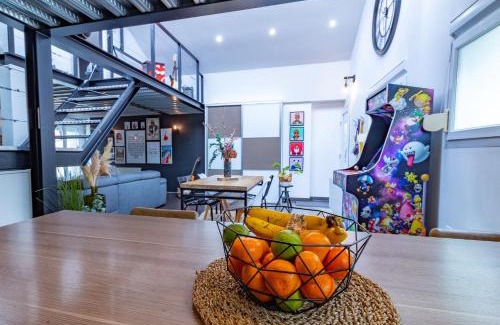 Sainte-Savine Apartamento | Le Loft Indus - Parking - Borne arcade - BBQ - Salle de jeux - WIFI