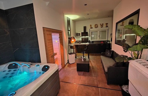 Lens Apartamento | Le Loft Lens : Jacuzzi - sauna - hammam
