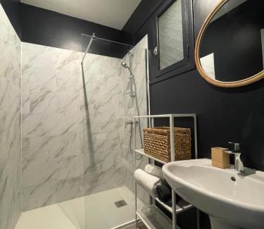 Cote Pavee Apartamento | Le Louis Vitet terrasse proche place Dupuy