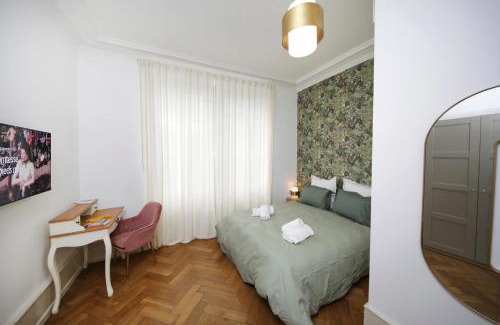 Colmar Apartamento | LE LYNX HAUSSMANIEN appartement tout confort, climatisé avec parking privé, à deux pas du centre