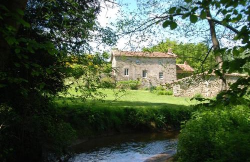 Saint-Pierre-des-Echaubrognes Casa | Le Moulin Moreau