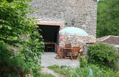 Saint-Pierre-des-Echaubrognes Casa | Le Moulin Moreau