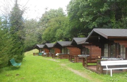 Lacaune Cama Y Desayuno | "Le Maloya" Chalets independants -Chambre Balneo - Relais Motards