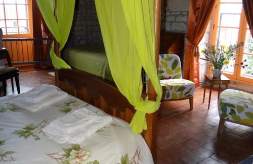 Saires Cama Y Desayuno | Le Manoir des Roches