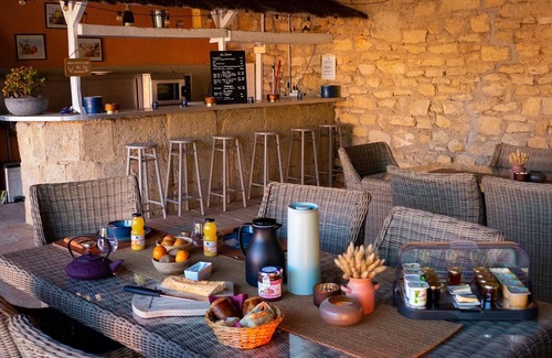 Ledenon Cama Y Desayuno | Le Mas De Gleyzes