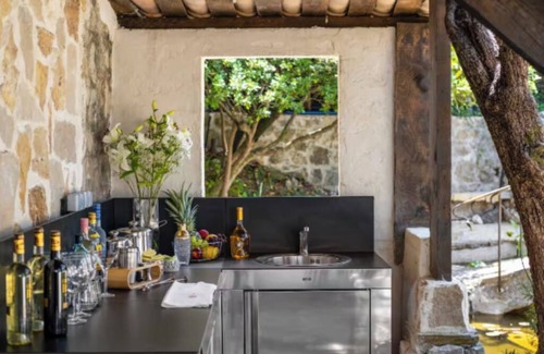 La Colle-sur-Loup Villa | Le Mas des Echos magnificent Provencal villa
