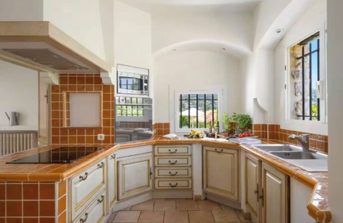La Colle-sur-Loup Villa | Le Mas des Echos magnificent Provencal villa