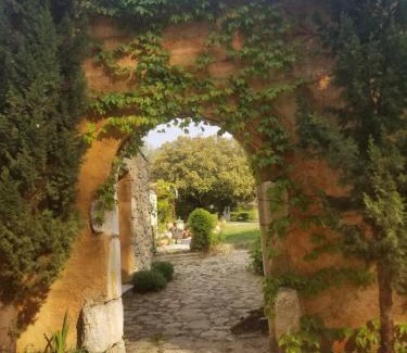 Le Beausset Cama Y Desayuno | Le mas des escans