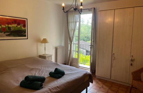 Entraigues-sur-la-Sorgue Casa | Le Mas de Trévouse