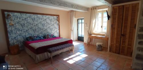 Le Sambuc Cama Y Desayuno | Le Mas Neuf 1752