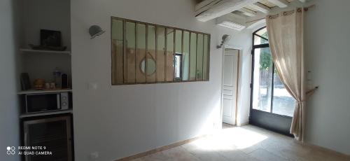 Le Sambuc Cama Y Desayuno | Le Mas Neuf 1752